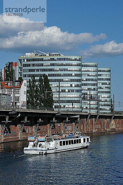 BVG  Trias-Haus  Holzmarktstraße  Mitte  Berlin  Deutschland  Europa