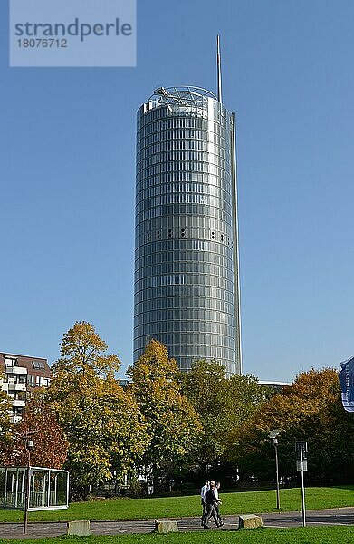RWE-Turm  Opernplatz  Essen  Nordrhein-Westfalen  Deutschland  Europa