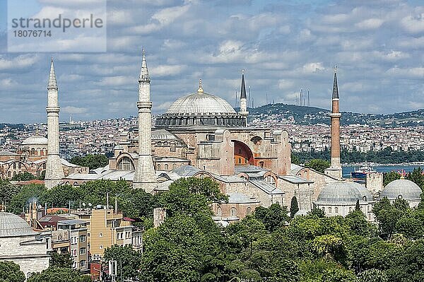 Hagia Sophia  heute Hagia-Sophia-Moschee-Museum  Istanbul  Türkei  Sophienkirche  Ayasofya Camii Müzesi  Asien
