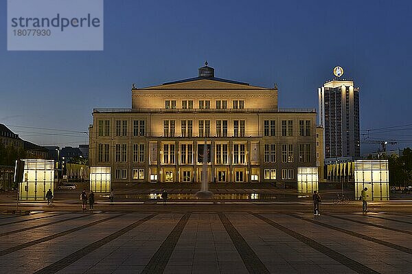 Opernhaus  Augustplatz  Leipzig  Sachsen  Deutschland  Europa