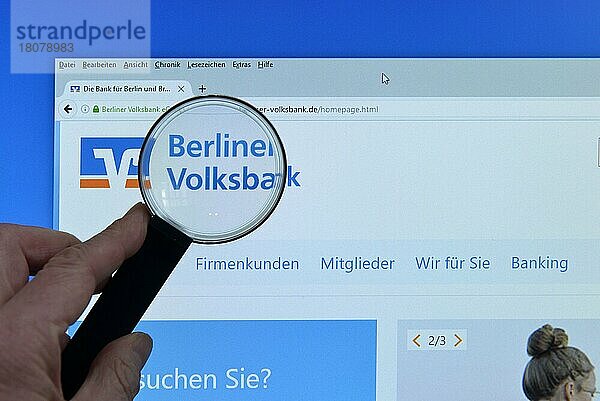 Berliner Volksbank  Website  Internet  Bildschirm  Lupe  Hand