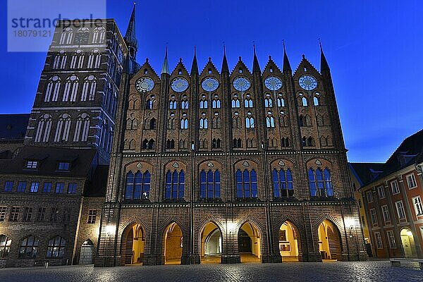 Rathaus  Alter Markt  Altstadt  Stralsund  Mecklenburg-Vorpommern  Deutschland  Europa