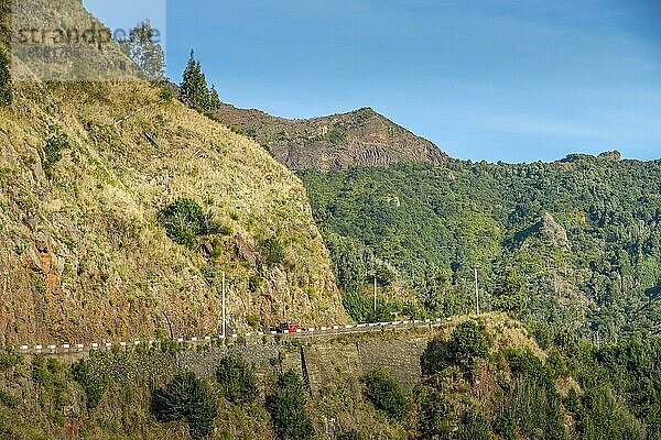 Passstraße  Encuemada  Zentralgebirge  Madeira  Portugal  Europa