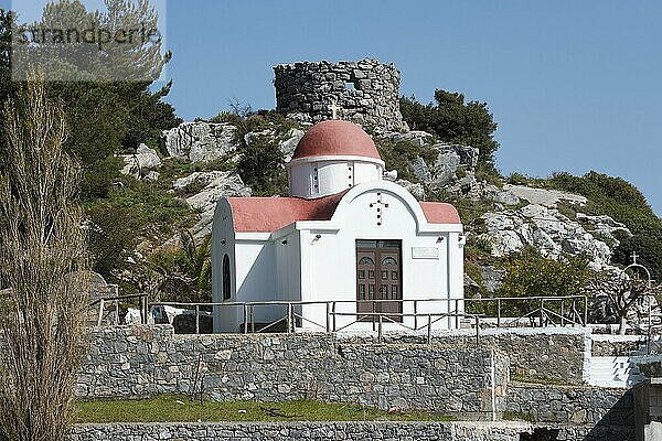Kirche  Saint Titos  Pinakiano  Lassithi Hochebene  Kreta  Griechenland  Lassithi-Hochebene  Europa