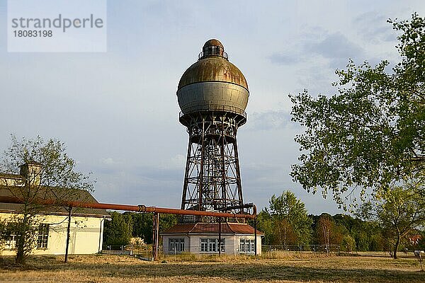Historischer Wasserturm  erbaut 1921  Ilseder Hütte  Ilsede  Peine  Niedersachsen  Deutschland  Europa