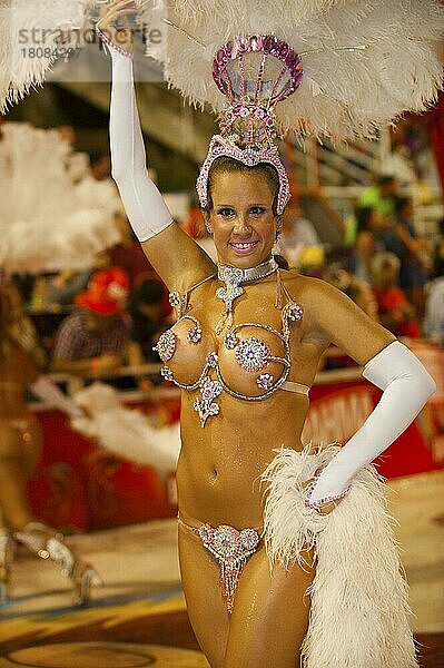 Tänzerin  Gualeguaychu Karneval  Gualeguaychu  Provinz Entre Rios  Argentinien  Südamerika