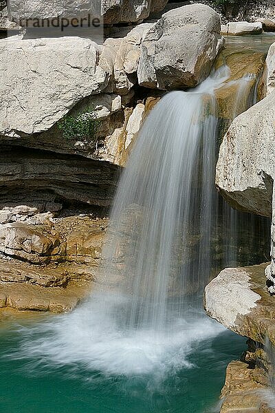 Wasserfall  Provence  Kaskaden  Frankreich  Europa