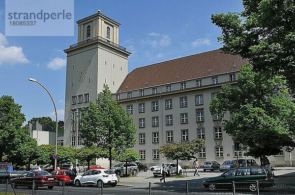 Rathaus Tempelhof  Tempelhofer Damm  Tempelhof  Berlin  Deutschland  Europa