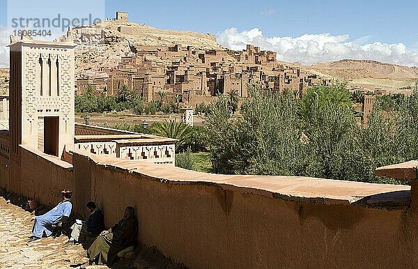 Marokko  Kasbah Ait Benhaddou  UNESCO Weltkulturerbe  Ouarzazate  Tal der Kasbahs  Afrika