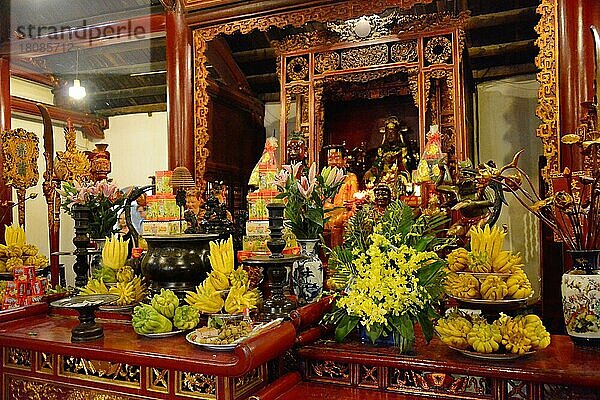 Altar  Jadeberg-Tempel Den Ngoc Son  Hanoi  Vietnam  Asien