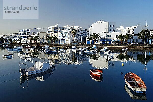 Harbour  Charco San Gines  Arrecife  Lanzarote  Canary Islands  Spain IHafen  Charco San Gines  Arrecife  Lanzarote  Kanarische Inseln  Spanien  Europa