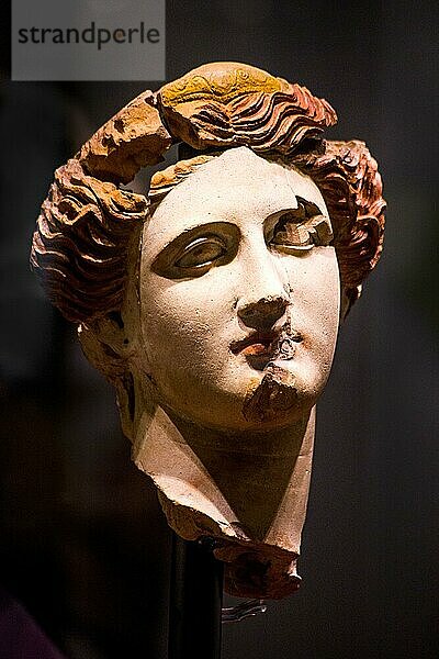 Haupt Aphrodites  ein Meisterwerk hellenistischer Zeit  Archäologisches Nationalmuseum  Taranto  Apulien  Taranto  Apulien  Italien  Europa