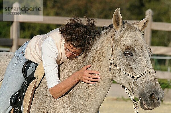 Reiten am Fuehrzuegel  Achal-Tekkiner  Pferdegestützte Therapie  Fühlen  Führzügel