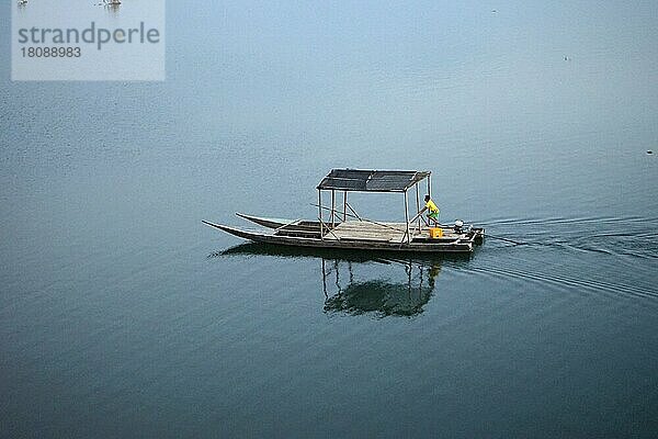 Boot auf dem Mekong  Don Khon  4000 Inseln  Si Phan Don  Provinz Champasak  Sued-Laos  Laos  Asien