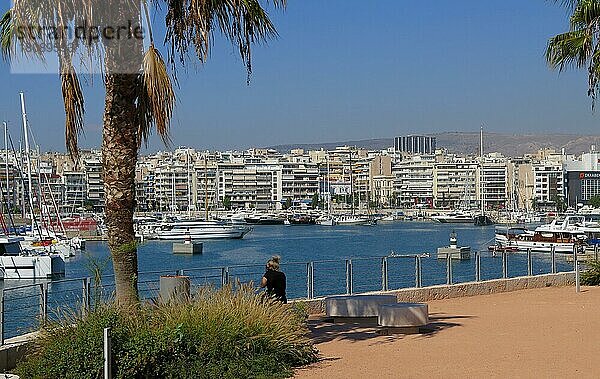 Marina  Piräus  Athen  Griechenland  Europa