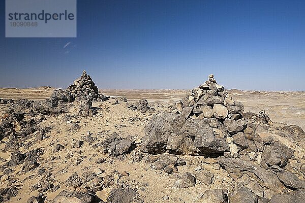 Steinformationen  Nationalpark Weiße Wüste  Libysche Wüste  Ägypten  Afrika