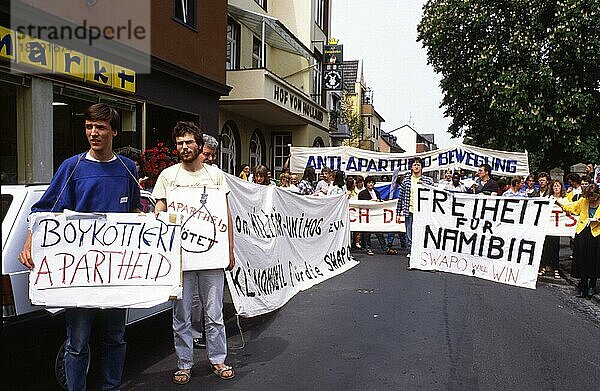 Bonn. Studenten gegen Apartheid und Freiheit für Namibia. Ca. 1988-9