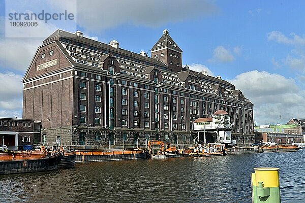 Lagerhaus  Behala  Westhafen  Berlin  Deutschland  Europa