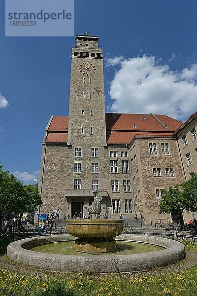 Rathaus Neukölln  Karl-Marx-Straße  Neukölln  Berlin  Deutschland  Europa