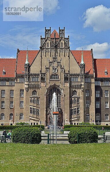 Amtsgericht Wedding  Brunnenplatz  Wedding  Berlin  Deutschland  Europa