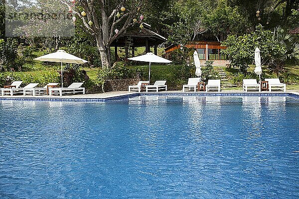 Schwimmbad  Chez Carole-Resort  bei Gian Dau  Insel Phu Quoc  Vietnam  Asien