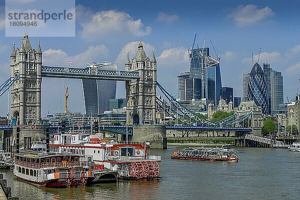 Tower Bridge  London  England  Großbritannien  Europa