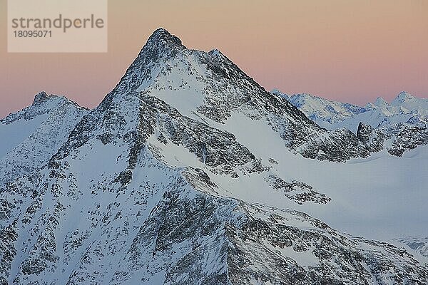 Fleckistock  Blick vom Titlis  Urner Alpen  Innerschweizer Alpen  Zentralschweiz  Schweiz  Europa