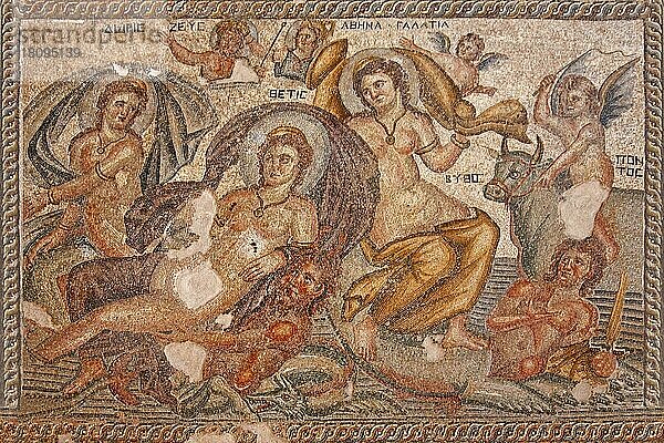 Mosaik  Pafos  Schönheitswettbewerb zwischen Kassiopeia und drei der schönsten Nereiden  Thetis  Doris und Galathea  Haus des Aion  Archäologischer Park von Paphos  Republik Zypern