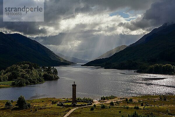 Glenfinnan Monument  Loch Shiel  Schottland  UK