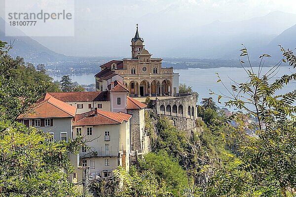 Wallfahrtskirche Madonna del Sasso  Locarno  Lago Maggiore  Tessin  Langensee  Ticino  Schweiz  Europa