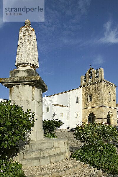 Kathedrale in Faro  Algarve  Portugal  Europa