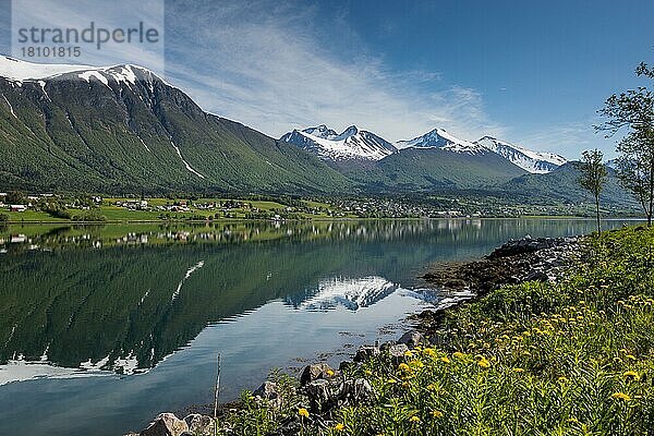 Romsdalsfjord  More og Romsdal  Norwegen  Europa