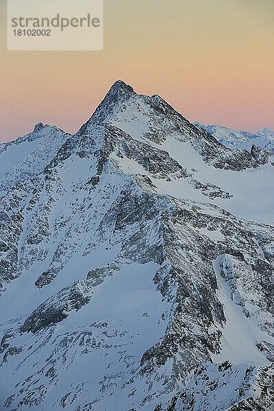 Fleckistock  Blick vom Titlis  Urner Alpen  Innerschweizer Alpen  Zentralschweiz  Schweiz  Europa