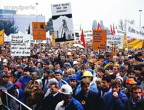 Energie) am 24. 10. 1987  Lünen. Demonstration der IGBE Industriegewerkschft Berbbau