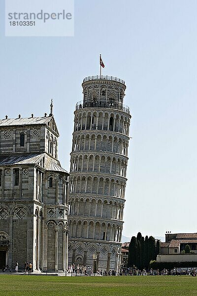 Schiefer Pisa Turm und Kathedrale in Pisa Italien