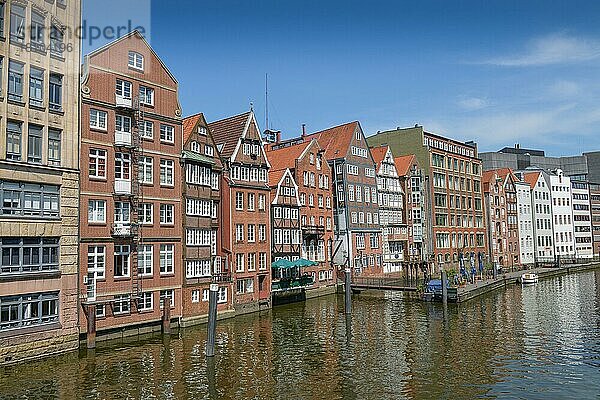 Bürgerhäuser  Deichstraße  Nikolaifleet  Hamburg  Deutschland  Europa