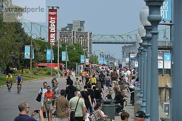 Promenade  Alter Hafen  Montreal  Quebec  Kanada  Nordamerika