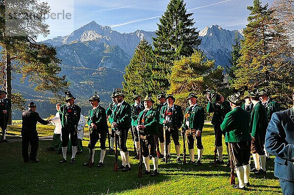 Zugspitzgruppe  Gebirgsschützen  Werdenfels  Bayern  Garmisch-Partenkirchen  Deutschland  Europa