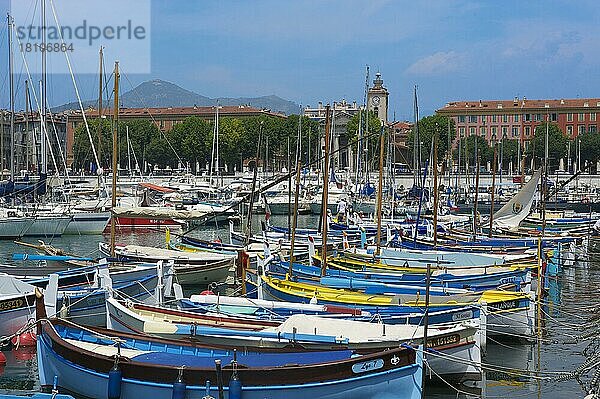 Port Lympia  Quartier du Port  Altstadt  Nizza  Cote d'Azur  Alpes-Maritimes  Provence-Alpes-Cote d'Azur  Frankreich  Europa