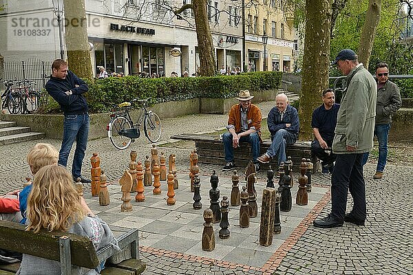Schachspieler  Münchner Freiheit  Schwabing  München  Bayern  Deutschland  Europa