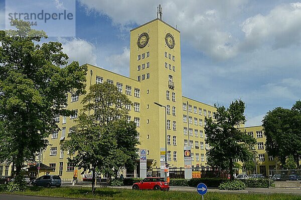 Luftfahrtgeraetewerk Hakenfelde LGW  Streitstrasse  Hakenfelde  Spandau  Berlin  Deutschland  Europa