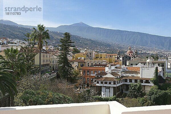 Altstadt  La Orotava Blick zum Teide  Teneriffa  Kanarische Inseln  Spanien  Europa