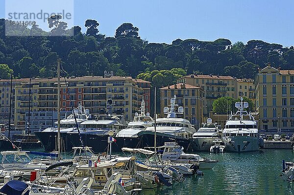 Port Lympia  Quartier du Port  Altstadt  Nizza  Cote d'Azur  Alpes-Maritimes  Provence-Alpes-Cote d'Azur  Frankreich  Europa