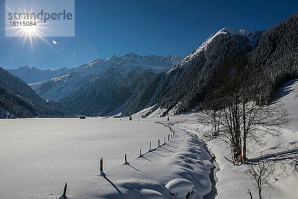 Winterlandschaft  Krimml  Wilkdgerlostal  Salzburger Land  Österreich  Europa