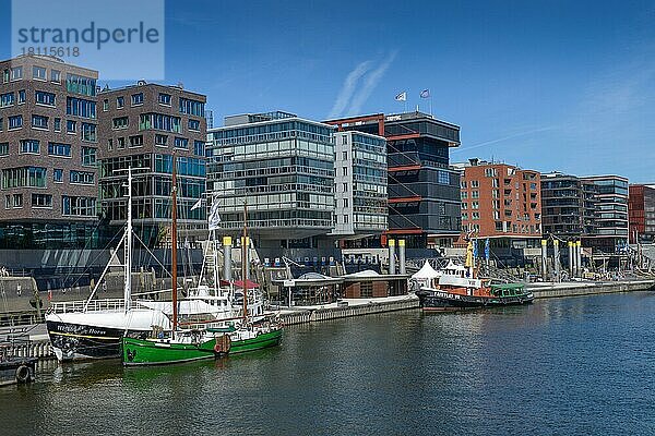 Sandtorhafen  Traditionsschiffhafen  Hafencity  Hamburg  Deutschland  Europa