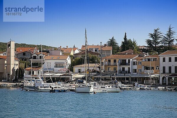 Yachthafen von Malinska  Insel Krk  Kroatien  Kvarner Bucht  Adria  Kroatien  Europa