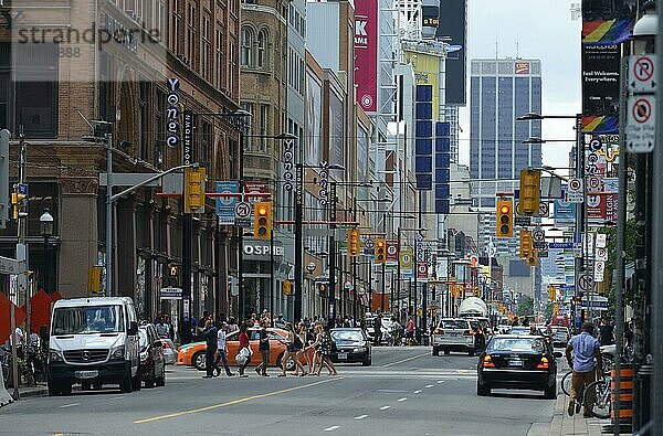 Yonge Street  Stadtzentrum  Toronto  Ontario  Kanada  Nordamerika