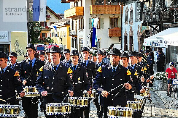 Feuerwehrkapelle  Trommlerzug  Bayern  Deutschland  Europa