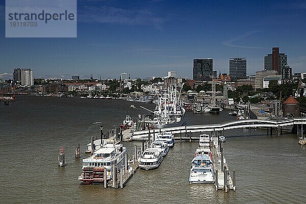 Uebersee- und Landungsbrücken  Hamburg  Übersee- und Landungsbrücken  Deutschland  Europa