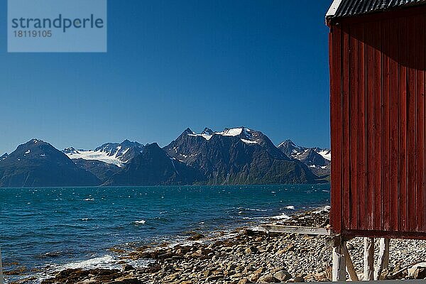 Fjord an der E6  Nordnorwegen